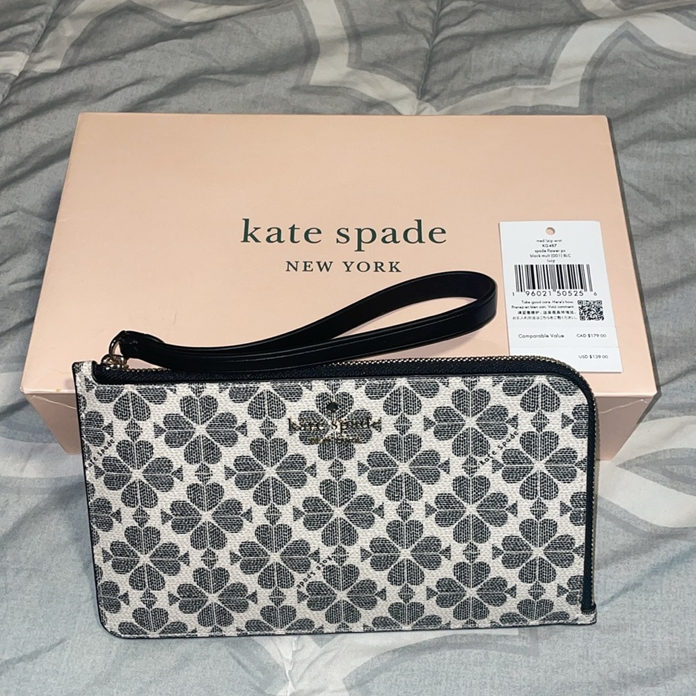 kate spade lucy black flower lzip wristlet